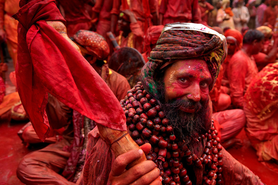 barsana-uttar-pradesh-india-holi-canon-eos-5d-ef24-105mm-is-usm-soumya-bandyopadhyay